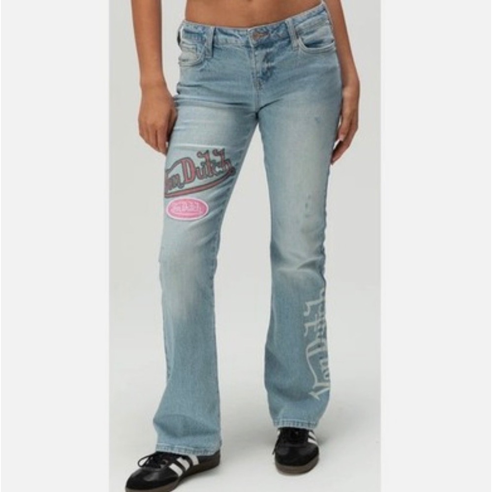 NWT Von Dutch Embroidered Flare Jeans Light Wash Sz 29 Patched Y2K Spellout⁠